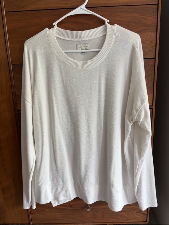 Lucky Brand Tops - Lucky Brand Women's Cream Crewneck Sweater